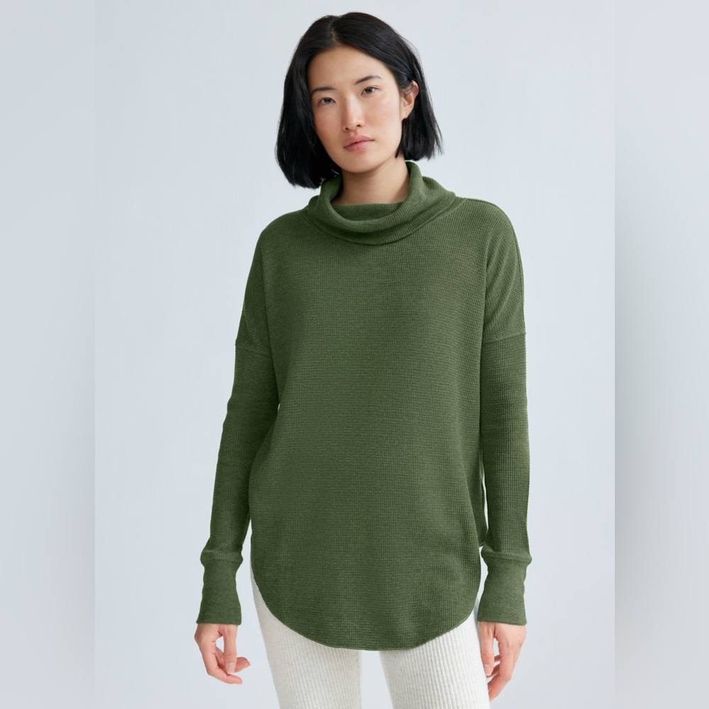 Aritzia The Group Babaton Thermal Waffle Knit Cowl Neck Top - Green - S